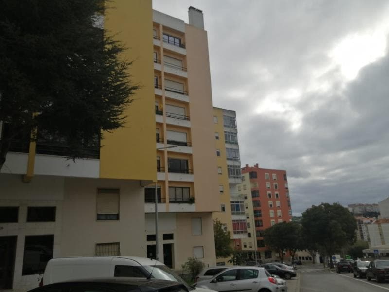 Apartamento T2 em Agualva (Sintra)