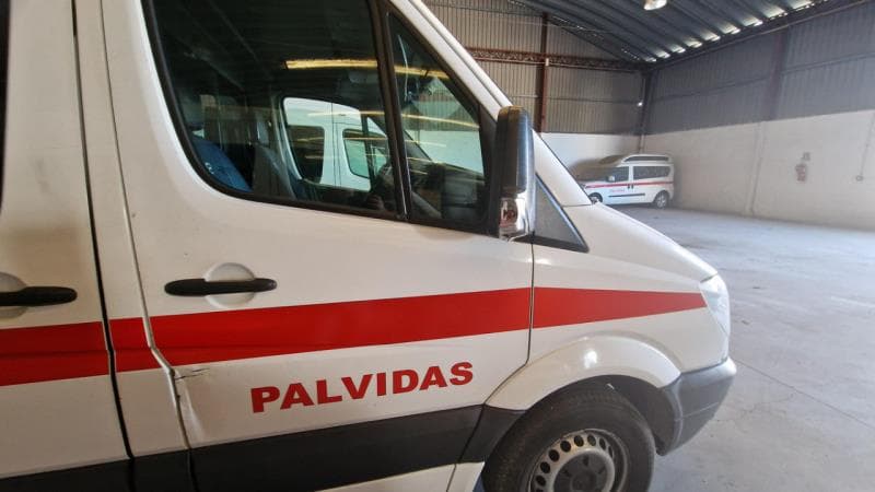 Veículo Ligeiro - Ambulância - Mercedes-Benz (40-HE-42) - V.21