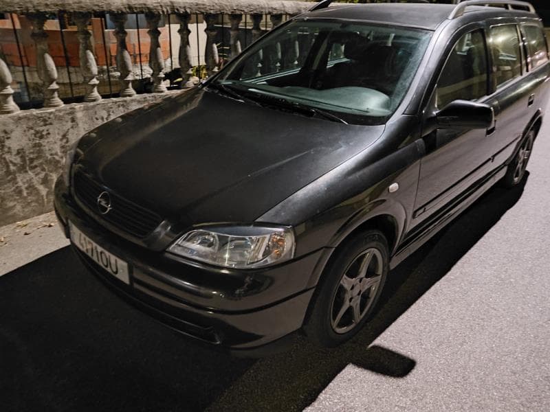 Veículo automóvel "41-71-OU" - Opel Astra G Caravan
