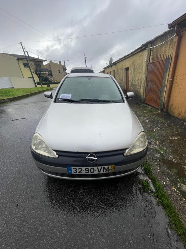 Veiculo automóvel de marca Opel