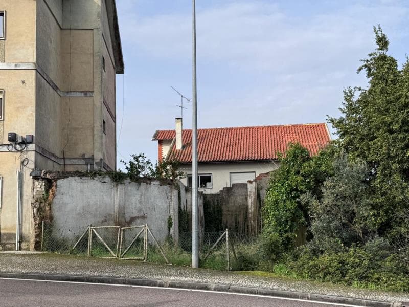 Terreno urbano no centro de CONDEIXA - 140m2