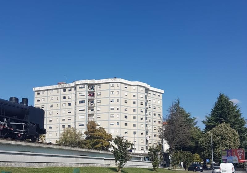 1/2 Apartamento sito em São Miguel da Guarda