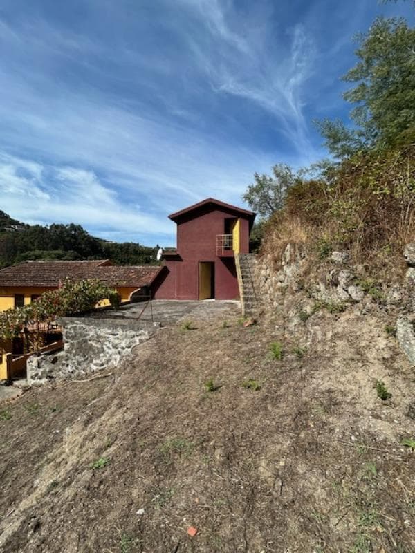 Prédio urbano e Rústicos em Mesquinhata, Baião