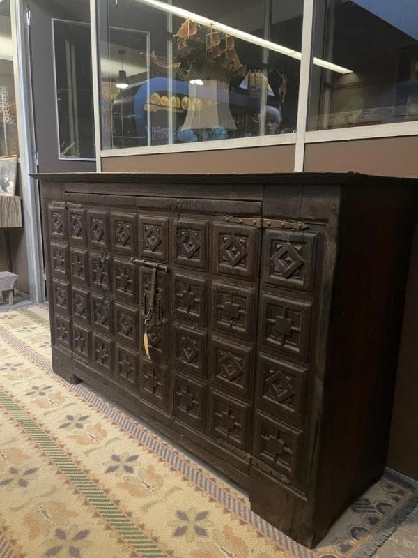 APARADOR DO SECULO XVIII