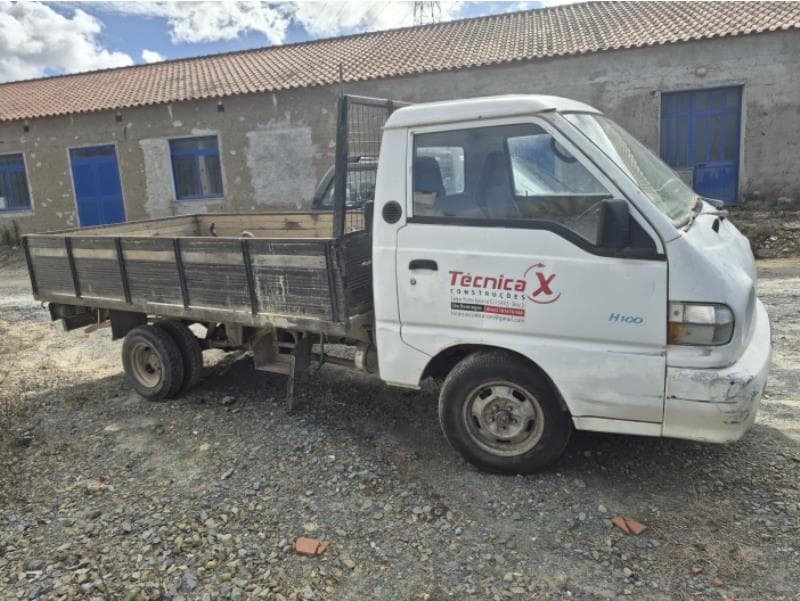 HYUNDAI modelo H 100-AU-EL