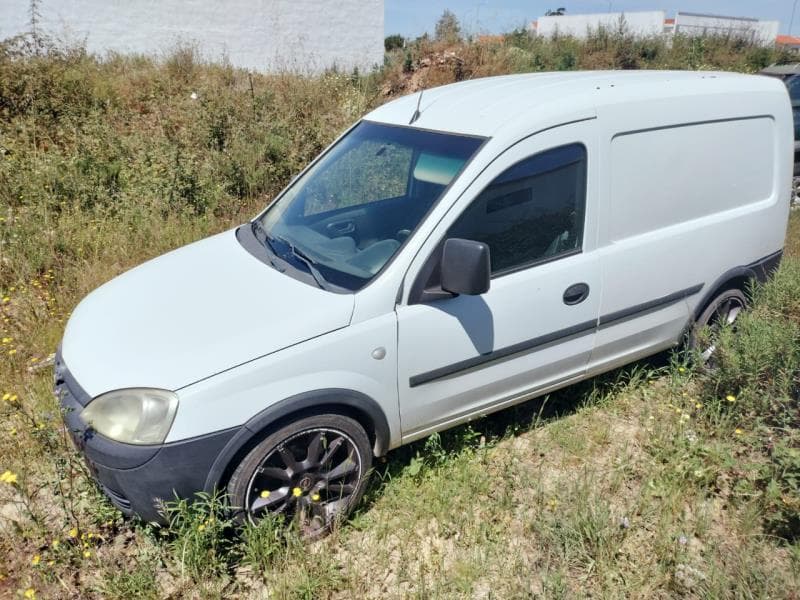 Veiculo automovel 75-DS-06