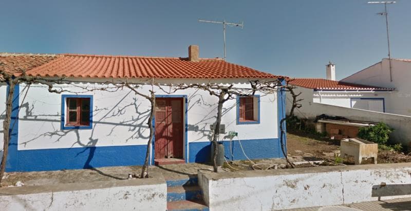 CASA TIPICA ALENTEJANA EM CORTE DE SINES