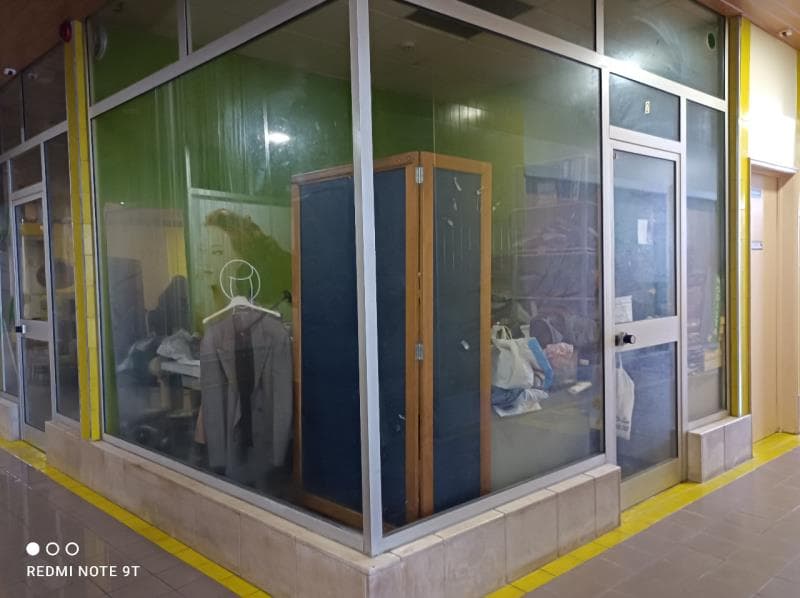 1/2 indivisa de Loja no edf. designado de Centro Comercial Salinas - Rio Maior