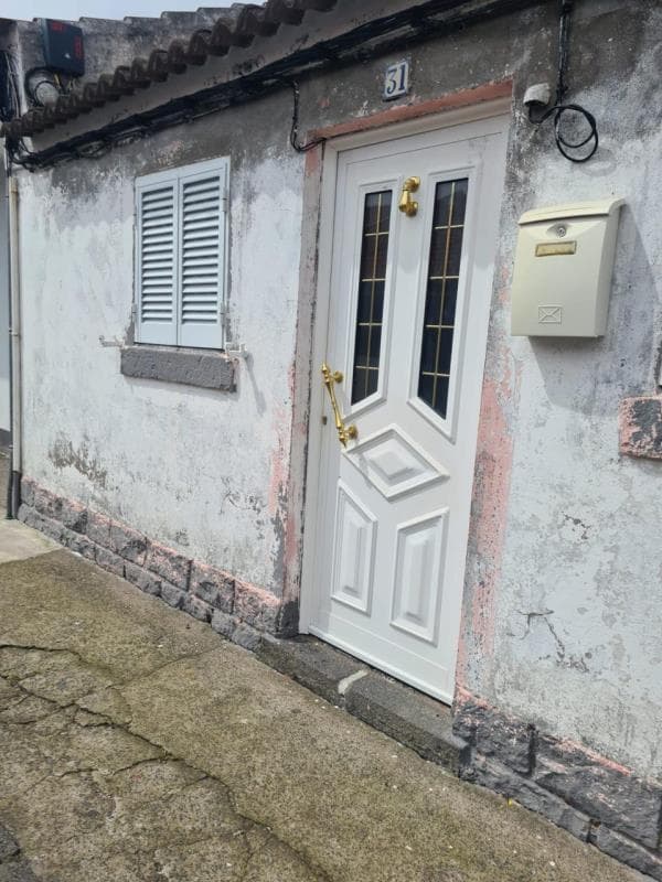 Direito de usufruto que incide sob prédio urbano sito em Lagoa -Açores