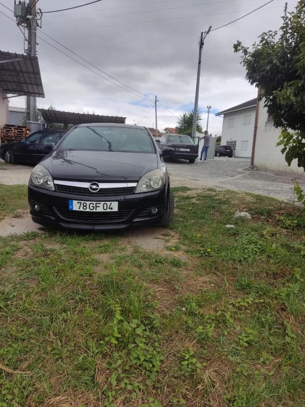 Veículo Opel Astra Coupé