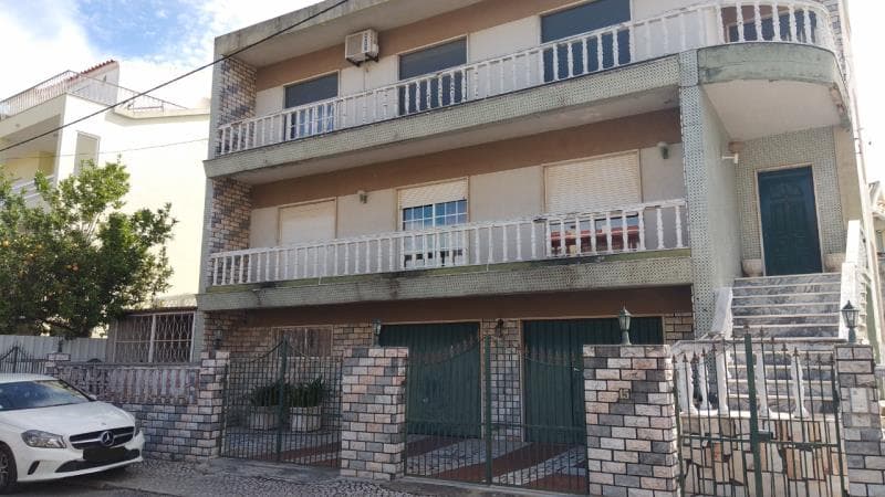 Imóvel na freguesia de Amora, concelho do Seixal